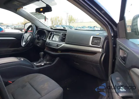 2015 Toyota Highlander Le V6 from USA, damaged, VIN 5TDBKRFH1FS104927